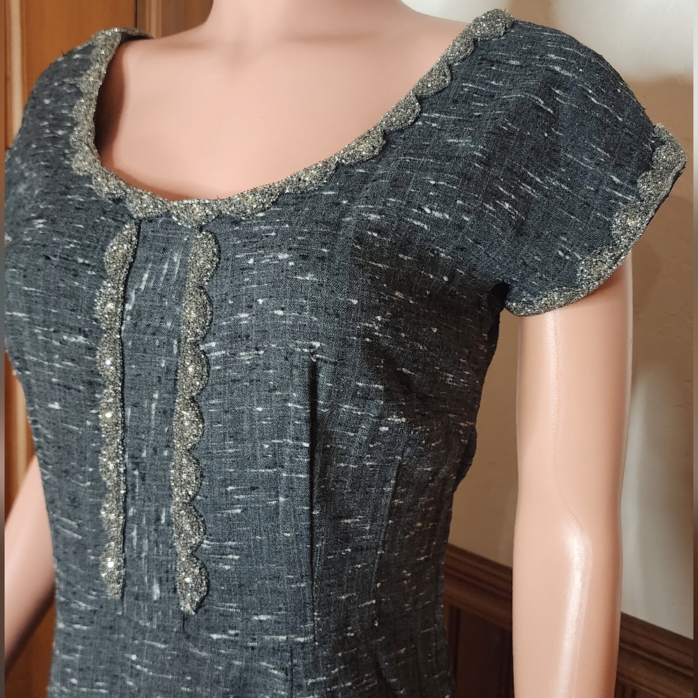 1950s Grey Silk Tweed Rhinestone Beaded Embellished Dress Large - Picture 8 of 9